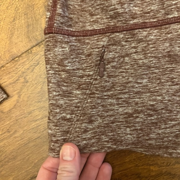 Lululemon Mock Neck Pullover/ Heathered Savannah/ Size 6 - Picture 7 of 7